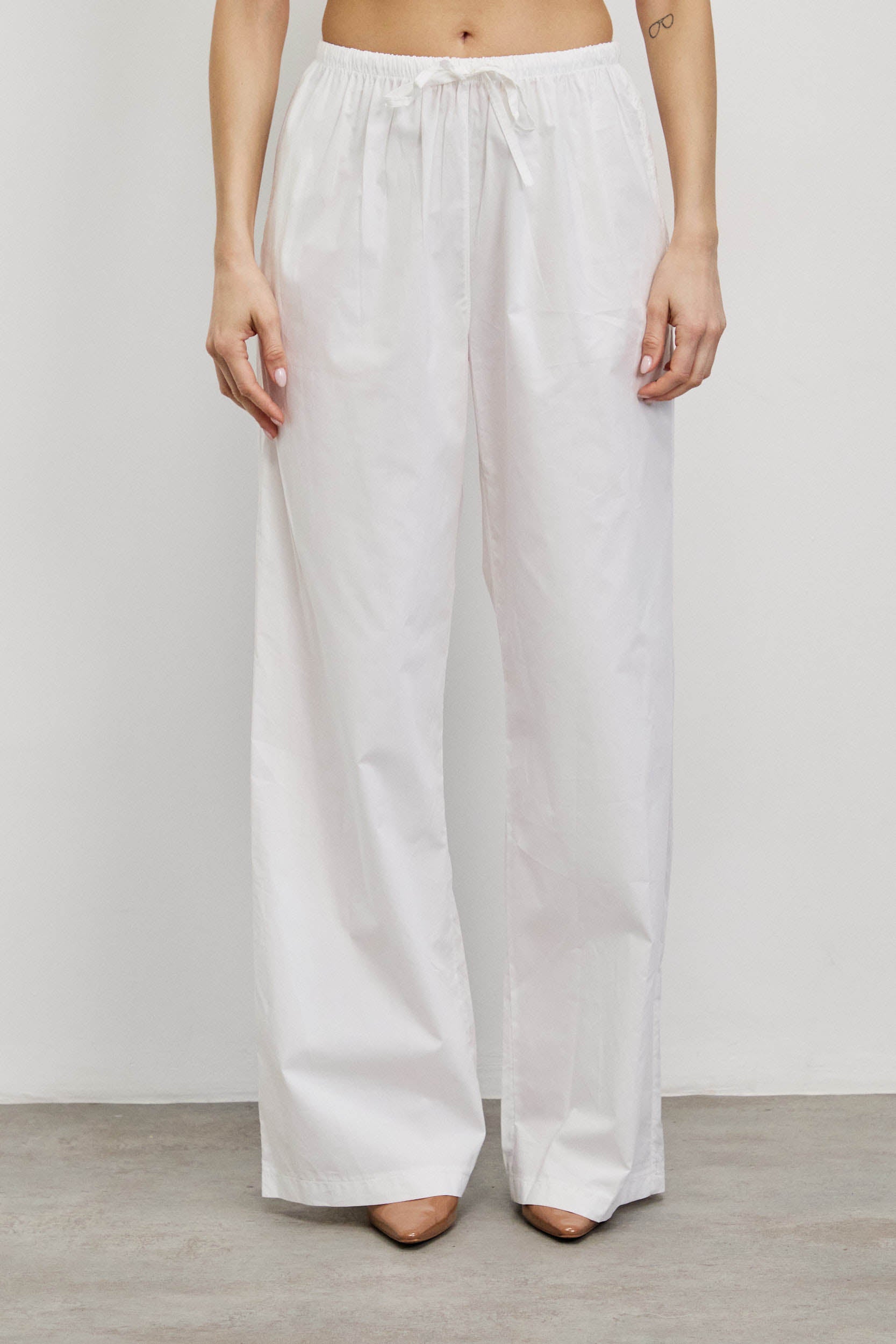 מכנסי כותנה לבן