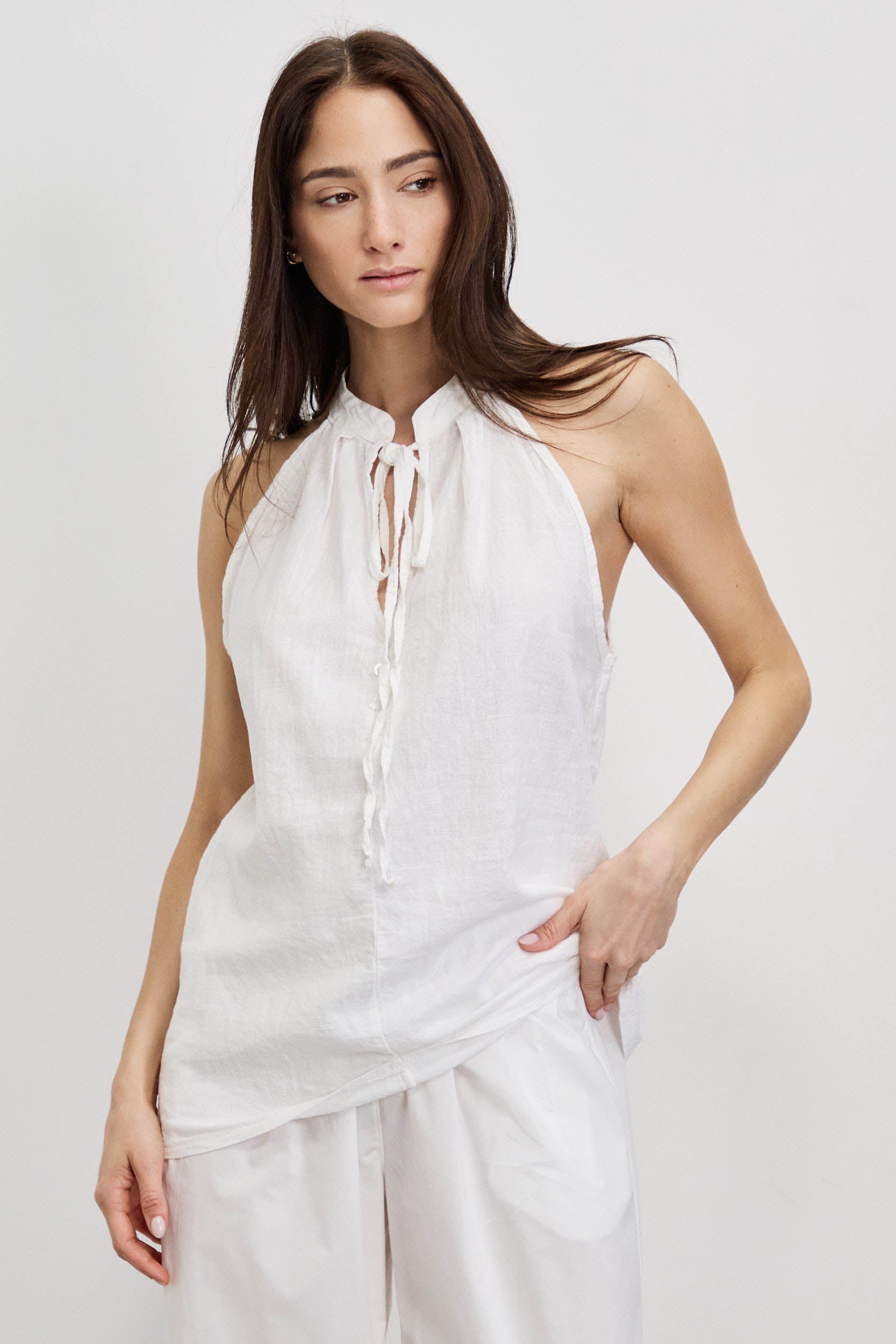 חולצת פשתן כותנה קולר לבן