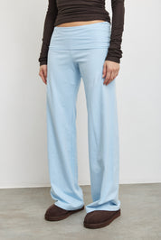 מכנסי ברנדי תכלת