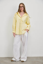 מכנסי פשתן לבנים