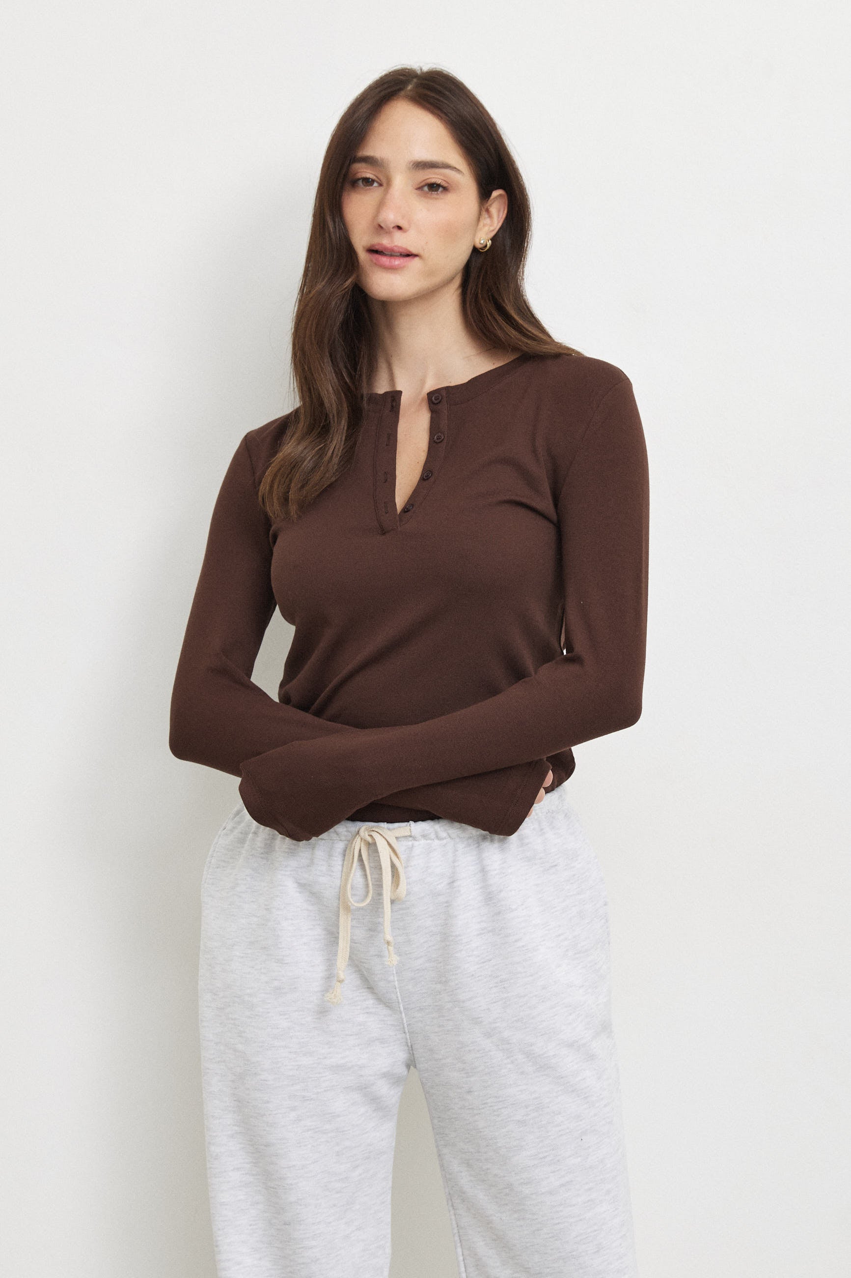 חולצת בייסיק כפתורים לומינה חומה