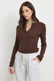 חולצת בייסיק כפתורים לומינה חומה