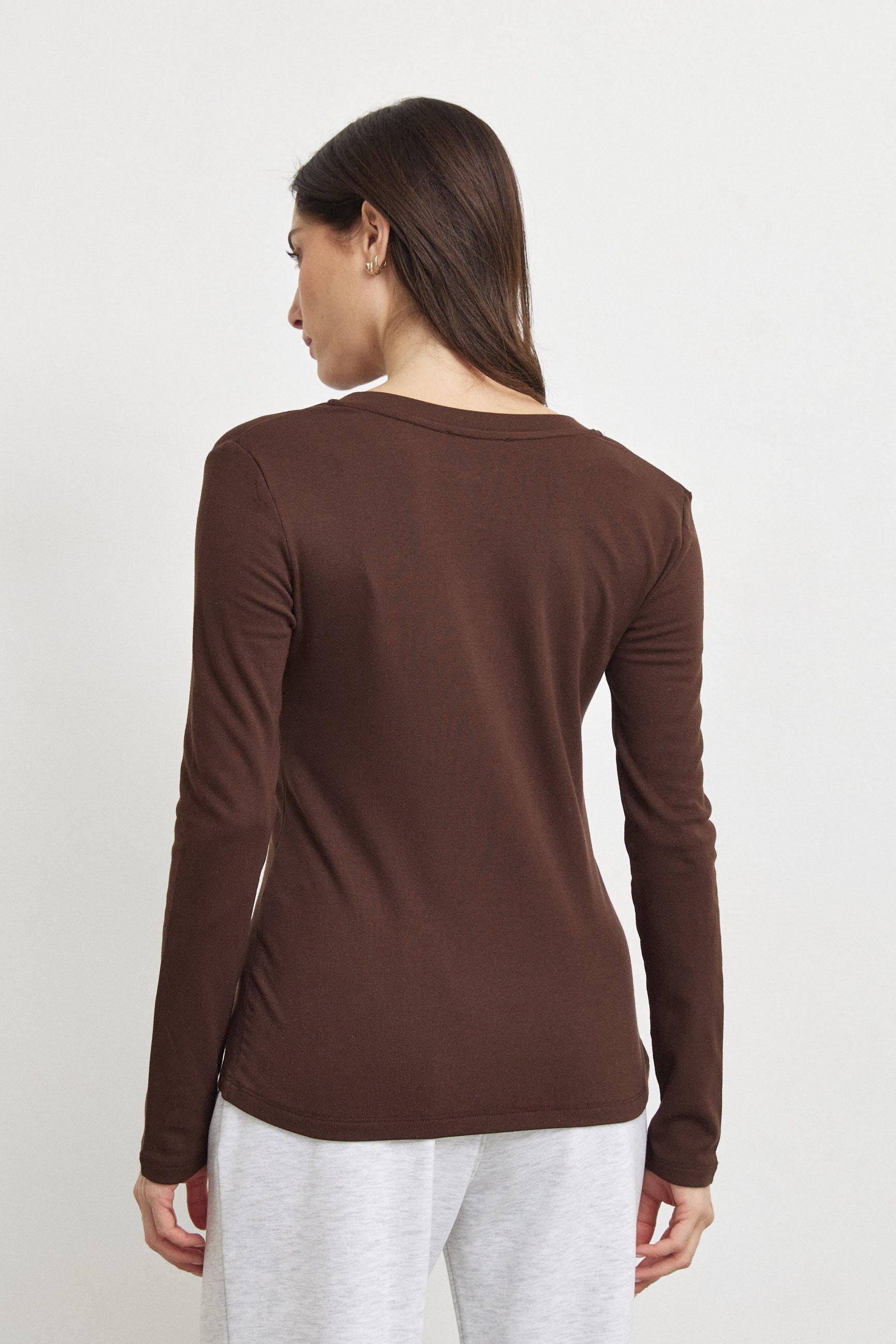 חולצת בייסיק כפתורים לומינה חומה