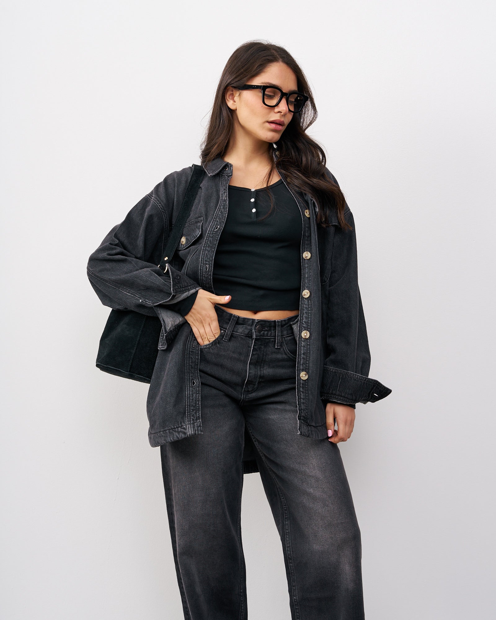 חולצת בייסיק מור שחור