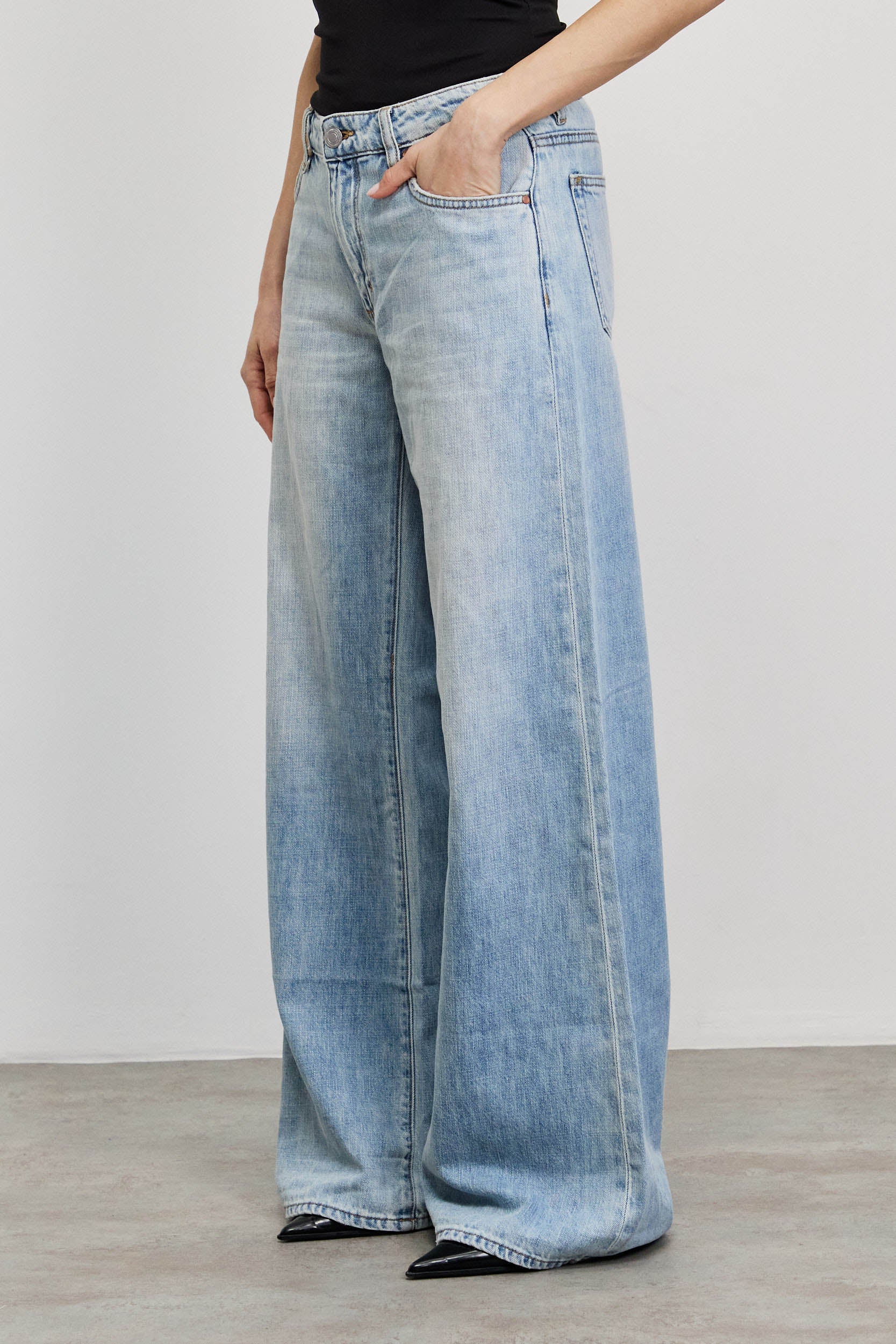 NEUW ג'ינס MILIA WIDE CAP SULE