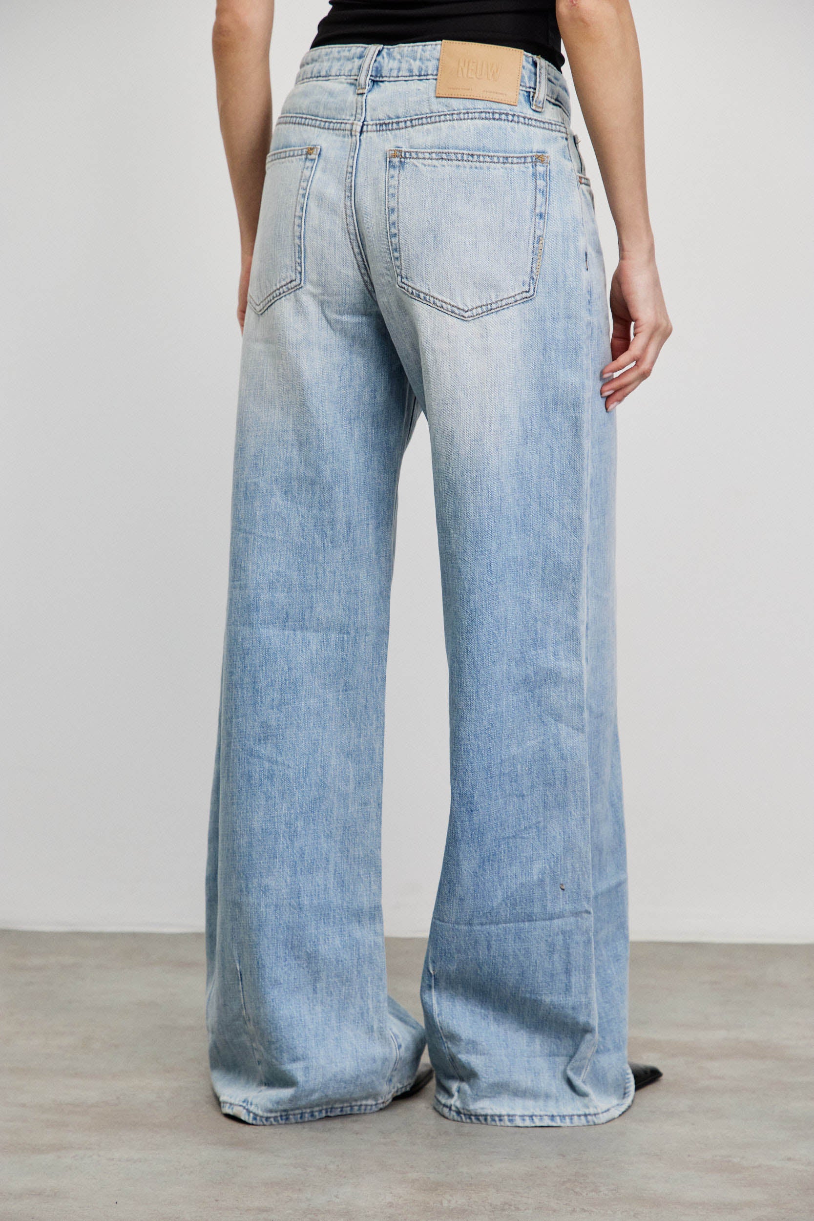 NEUW ג'ינס MILIA WIDE CAP SULE