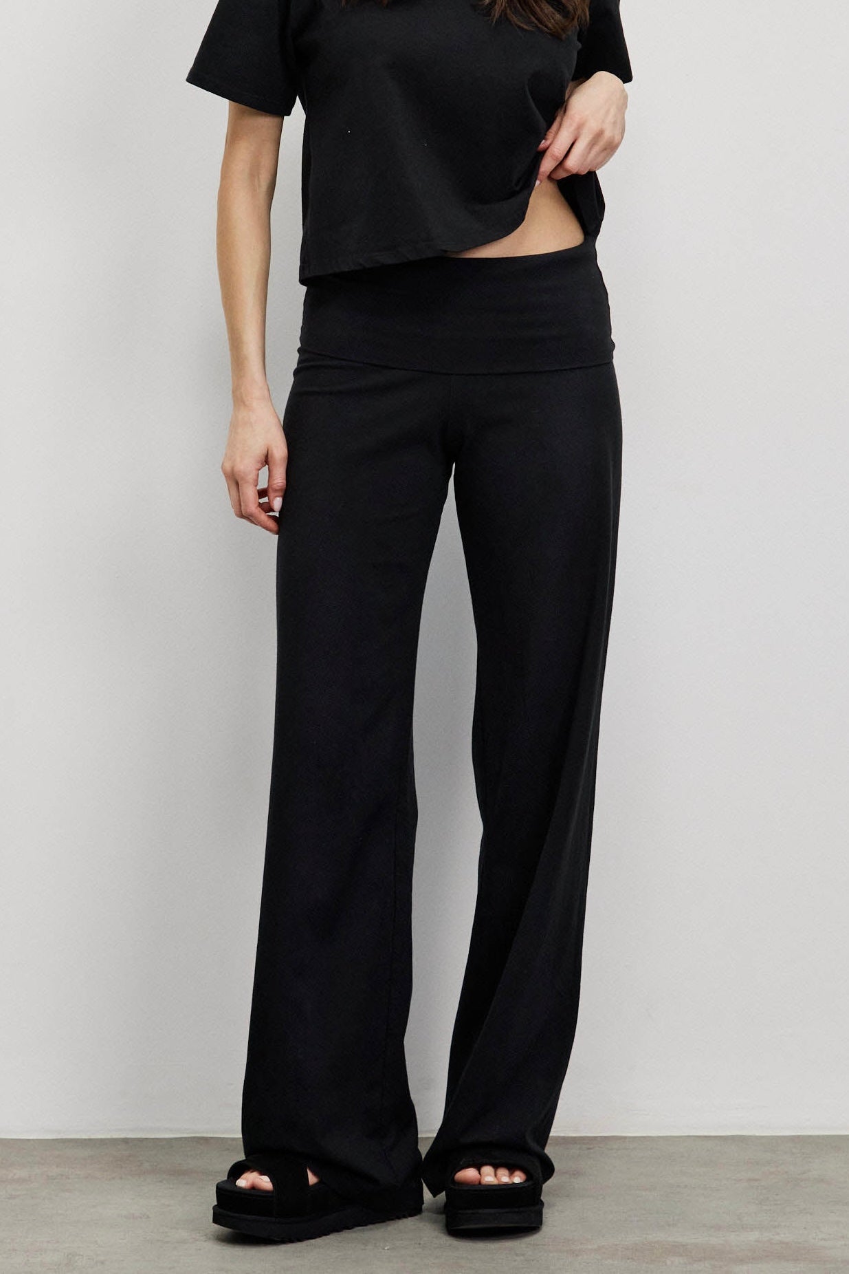 מכנסי ברנדי שחור