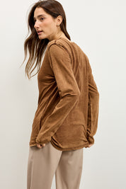 חולצת אלכס V שרוול ארוך חום