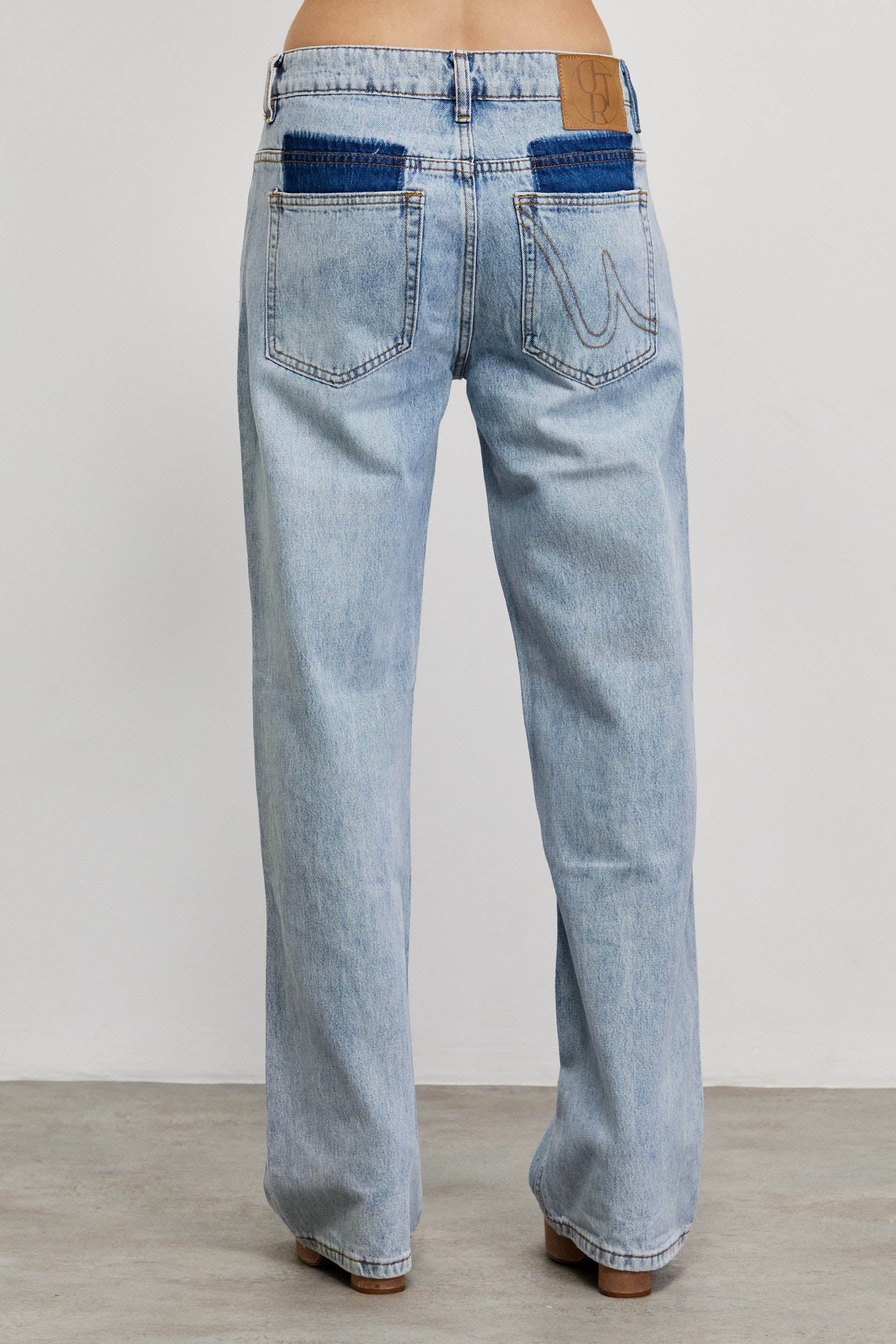 UTR ג'ינס JADE LIGHT BLUE