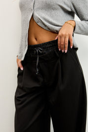 מכנס לומינה מחויט בוקסר שחור