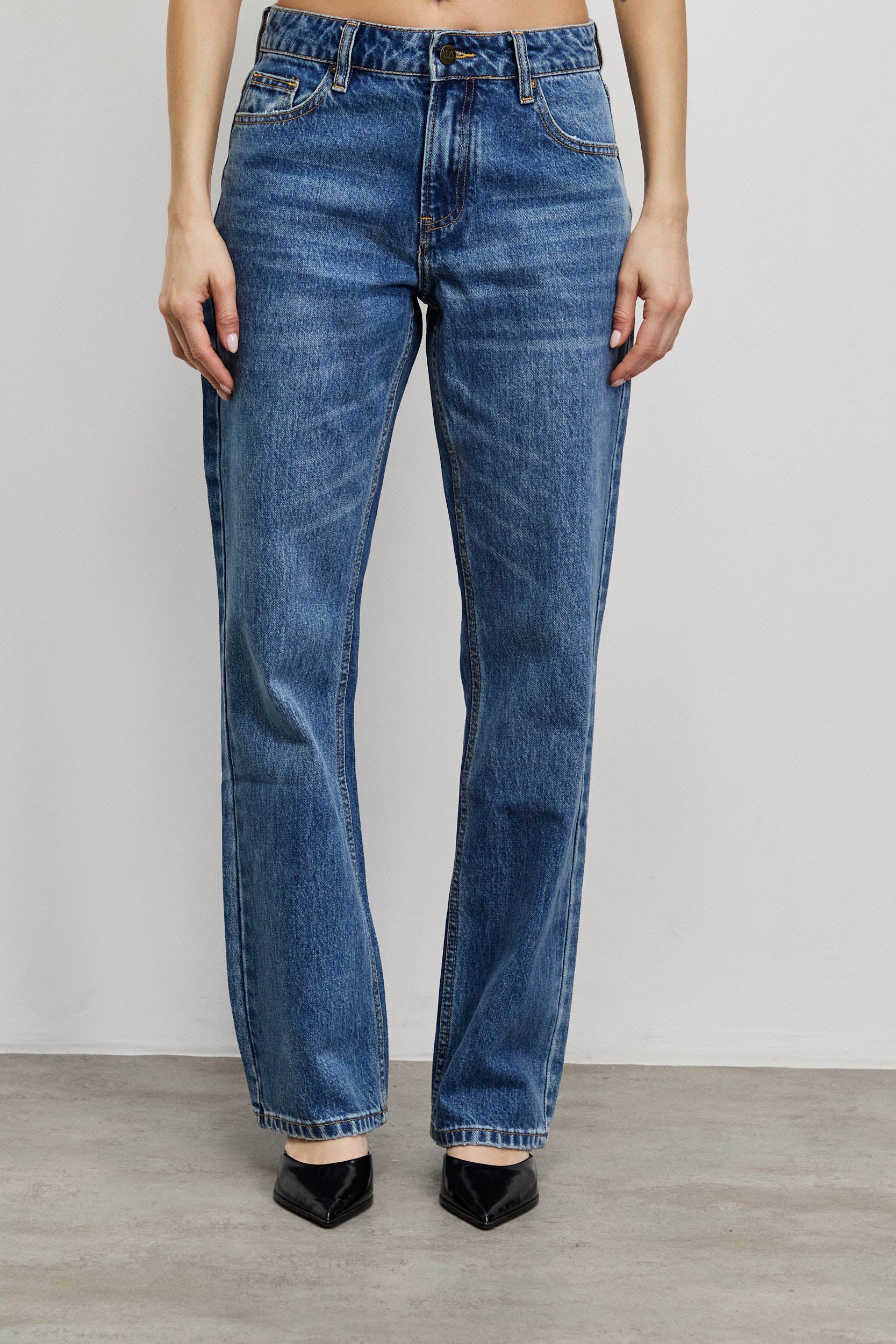 UTR ג'ינס VERONA MID WASH BLUE