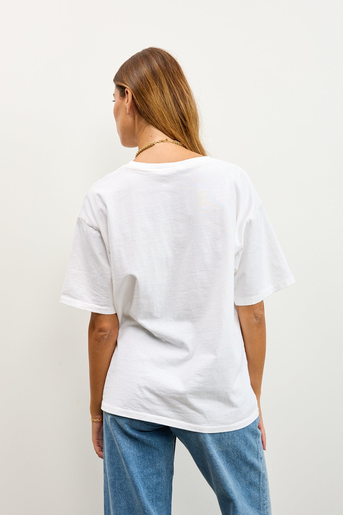 טישירט אוברסייז לני לבן