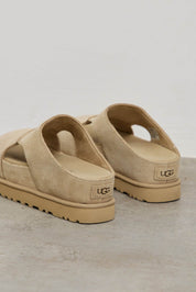 כפכפי UGG GOLDENSTAR HI CUT OUT סנד