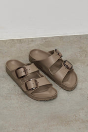 כפכפי בירקנשטוק דגם מדריד אבזם EVE טיופ