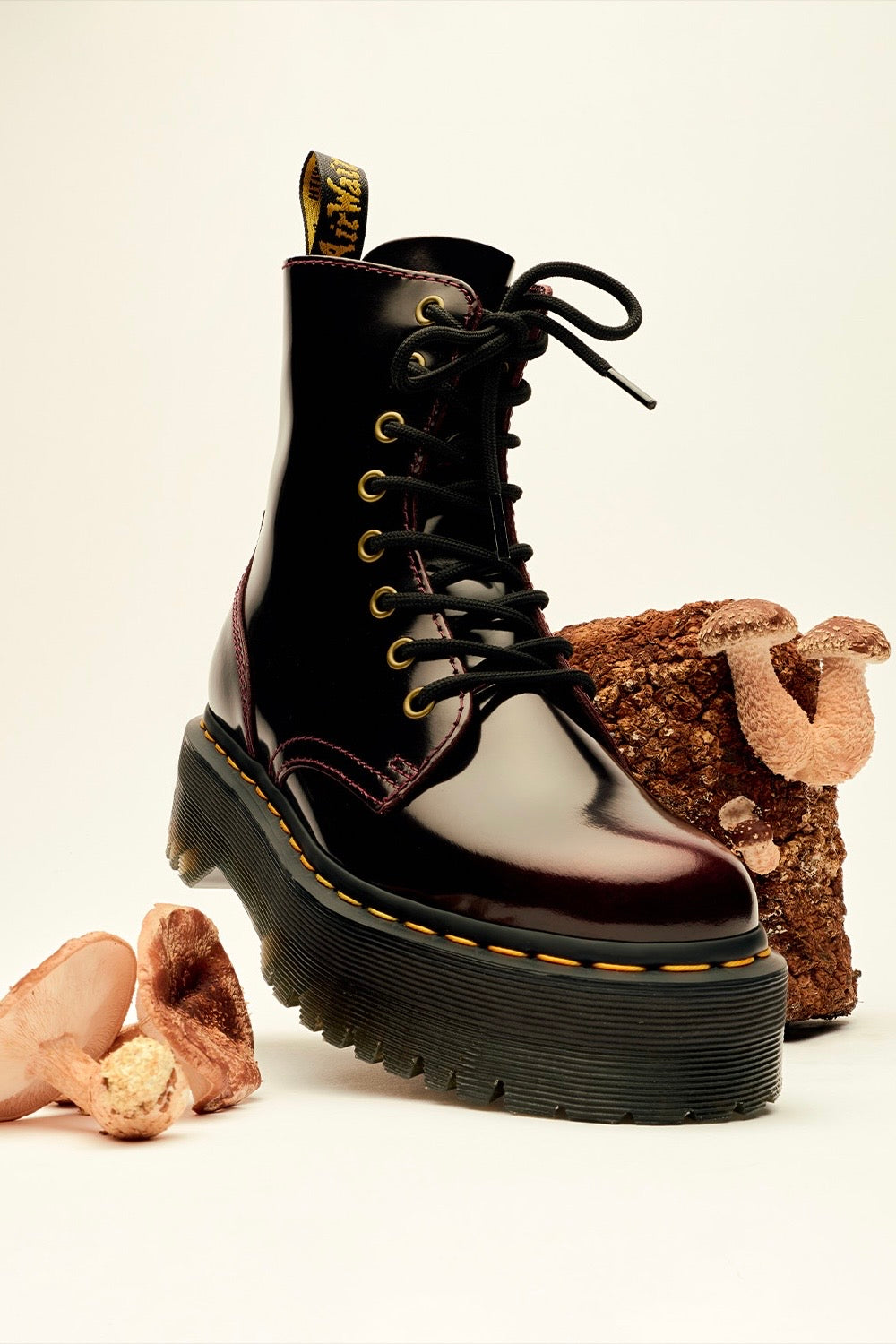 DR. MARTENS דגם ג'יידון אדום