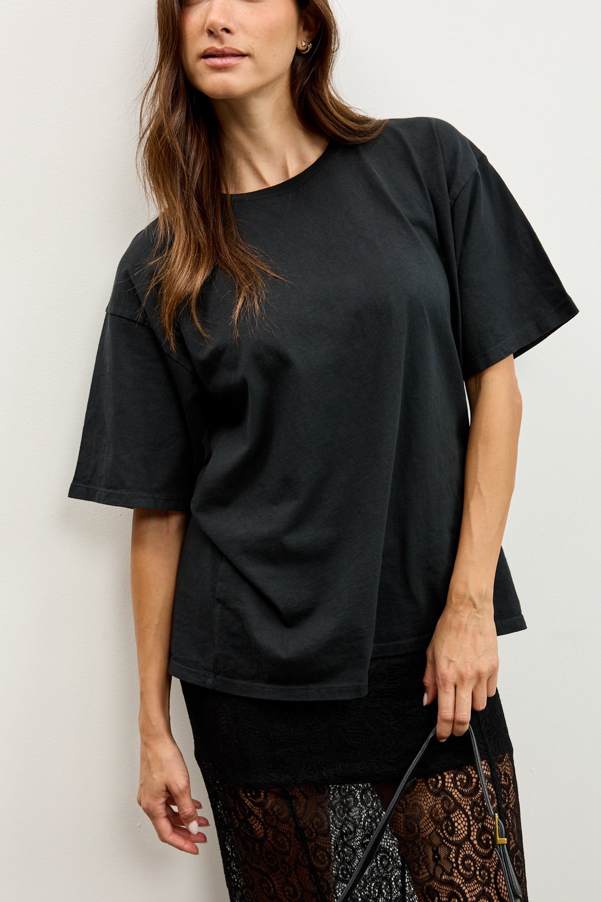 טישירט אוברסייז לני שחור