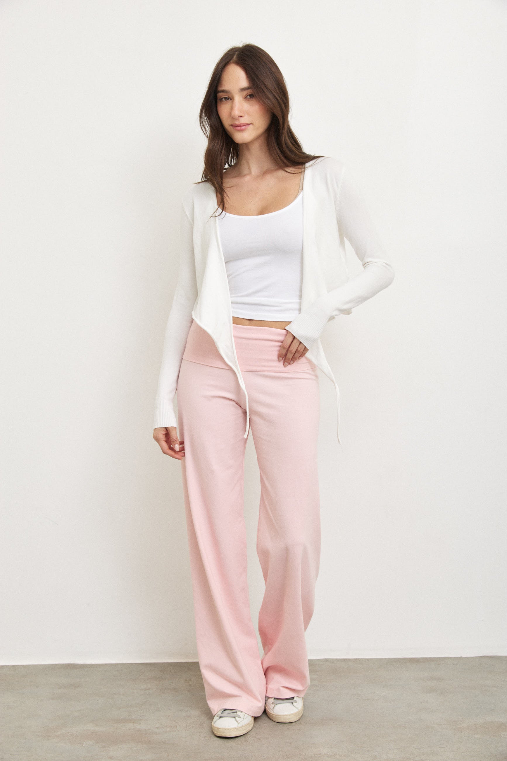 עליונית מעטפה סריג לבן