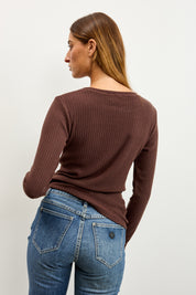 סריג ניקי ריב חום