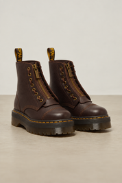 DR. MARTENS מגפי פלטפורמה סינקלייר אמבסדור חום כהה