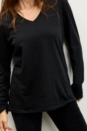 חולצת אלכס V שרוול ארוך שחור