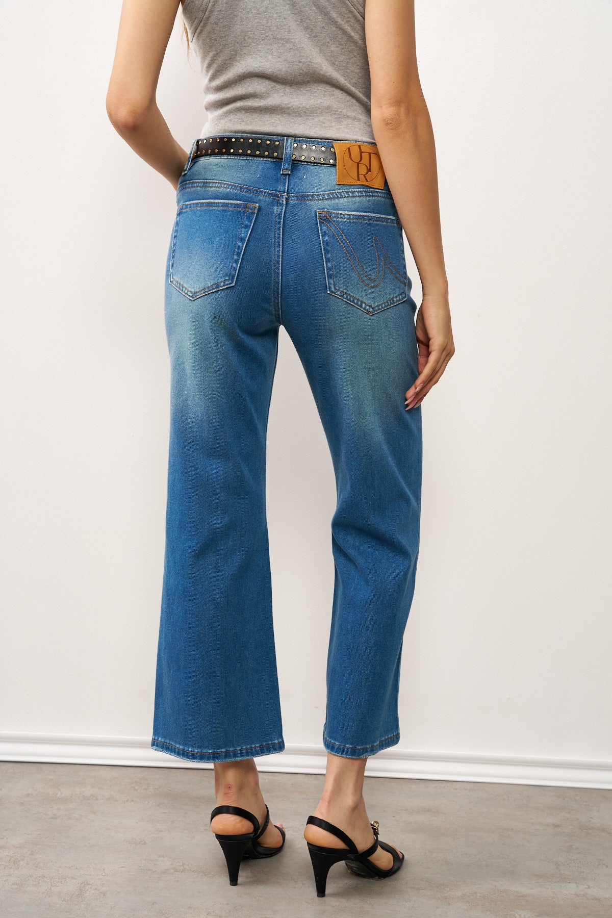 UTR ג׳ינס KIMBERLITE MID WASH BLUE