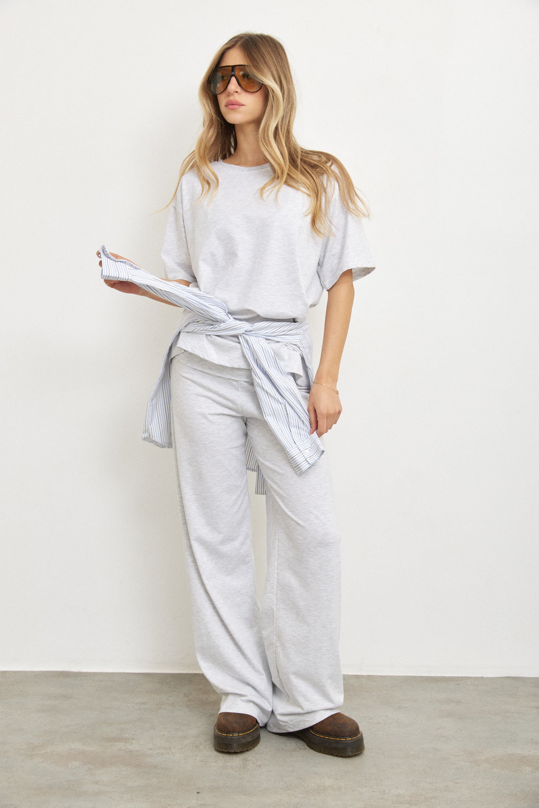 טישירט אוברסייז לני אפור