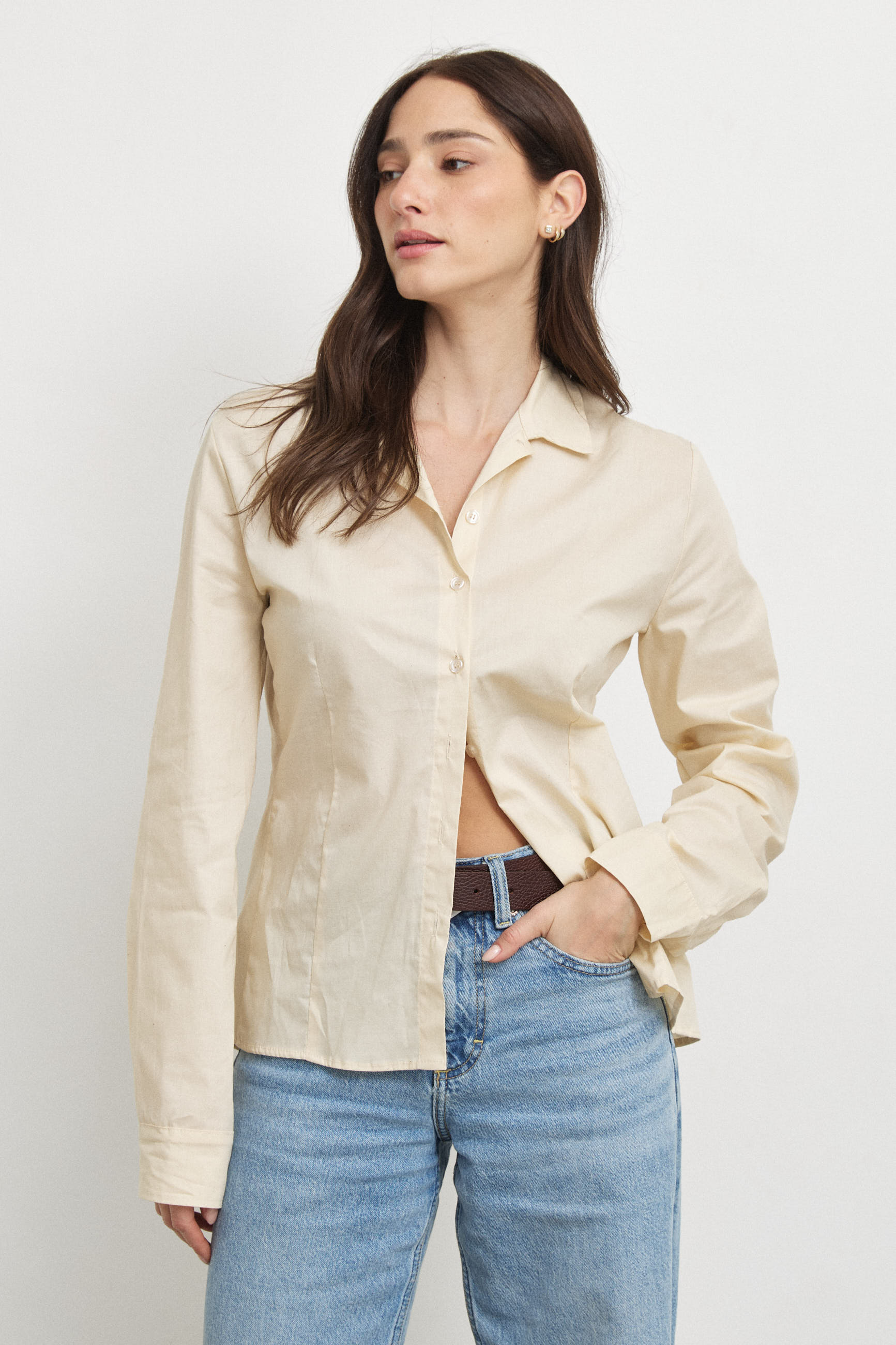 חולצה מכופתרת כותנה חמאה