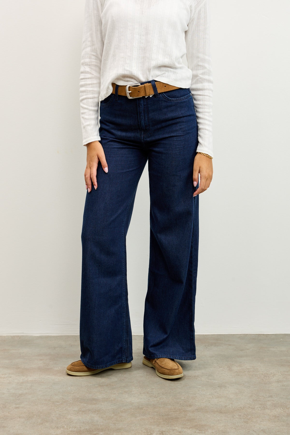 חגורה מעור חאקי - LEE SUEDE BELT