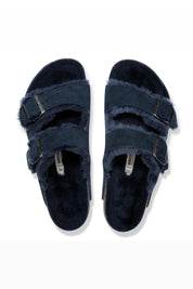 כפכפי בירקנשטוק דגם אריזונה שרלינג ניו נייבי