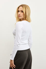 חולצת ריב ניקי לבן
