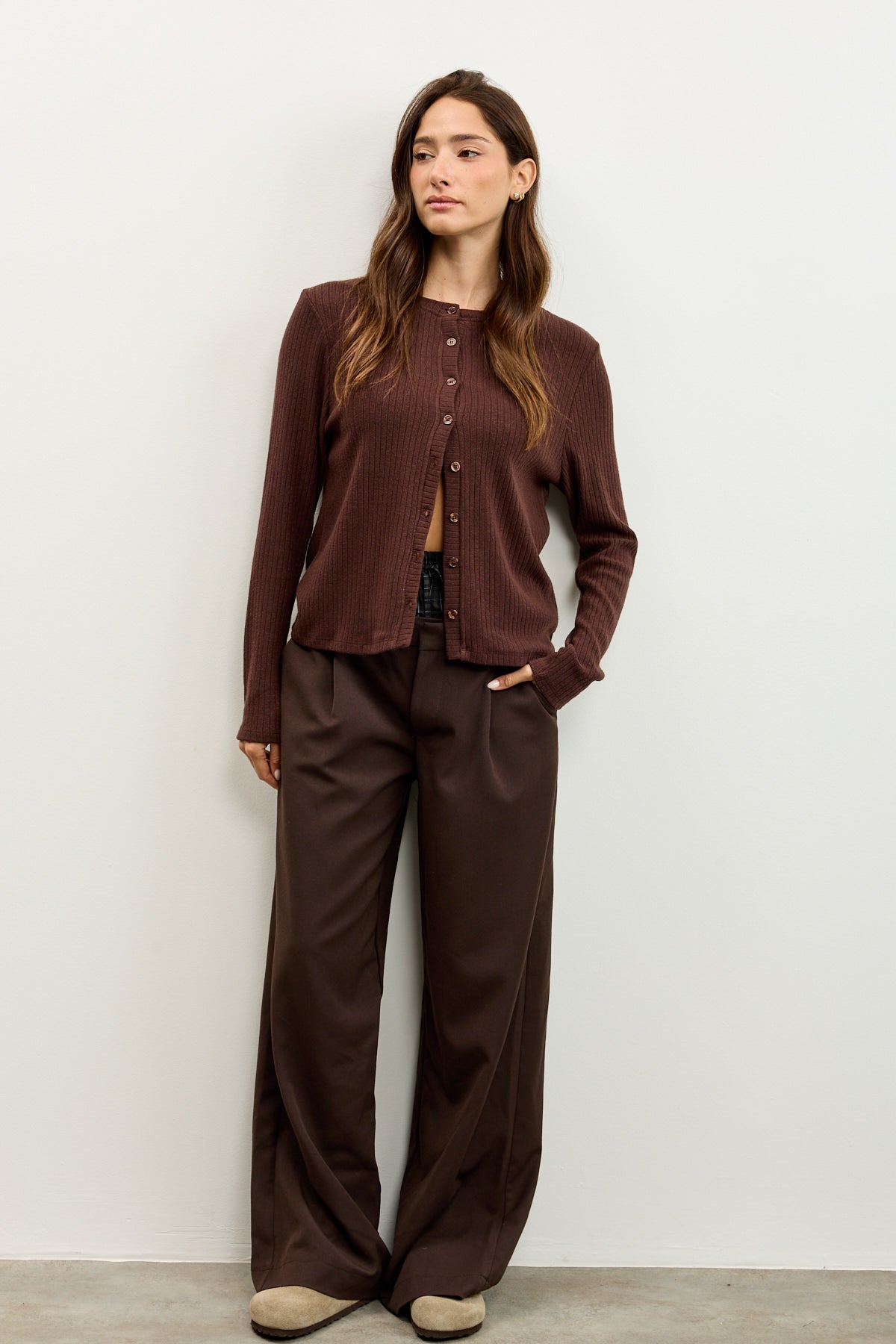 מכנס לומינה מחויט בוקסר חום