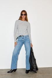 חולצת ניקי פסים שחור