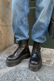DR. MARTENS מגפי פלטפורמה דגם JADON