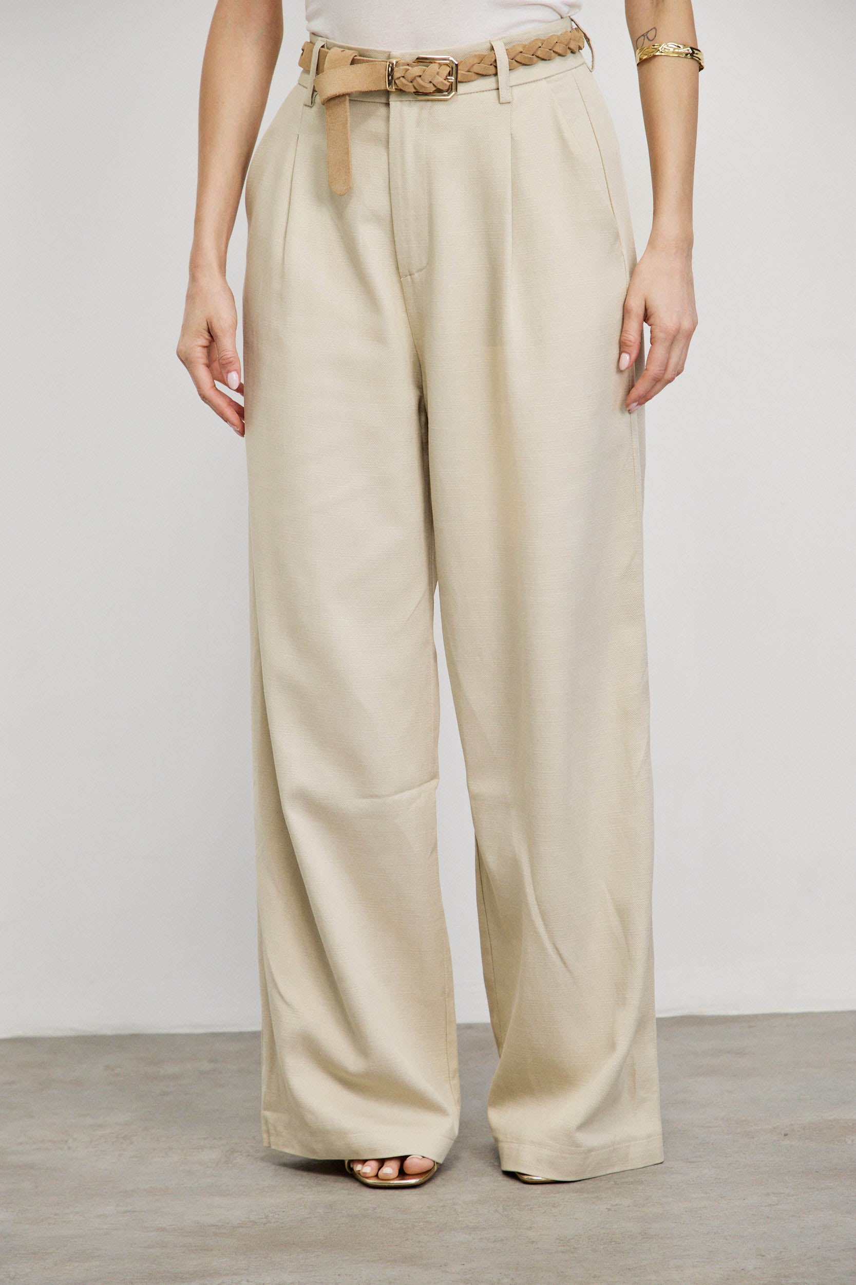 מכנסיים מחויטים ג'וליה בז