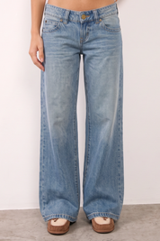 ABRAND ג׳ינס 00 SUPER LOW & WIDE CASSIDY RECYCLED