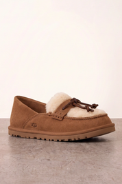 UGG ZORA LOAFER CHE