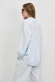 חולצת פשתן כותנה מכופתרת אוברסייז תכלת