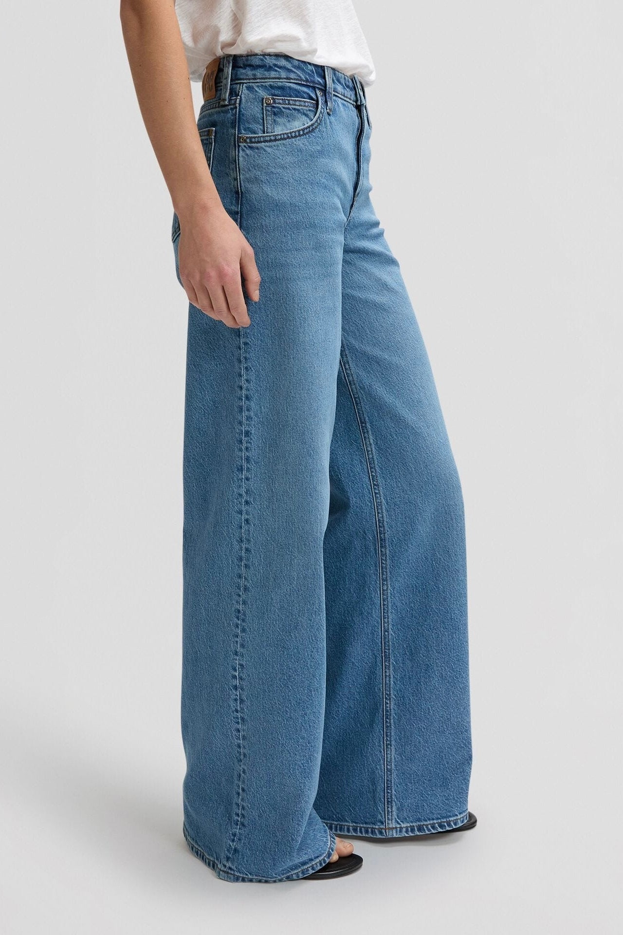 LEE ג'ינס HOPE MID RISE BAGGY TINTED BLUE