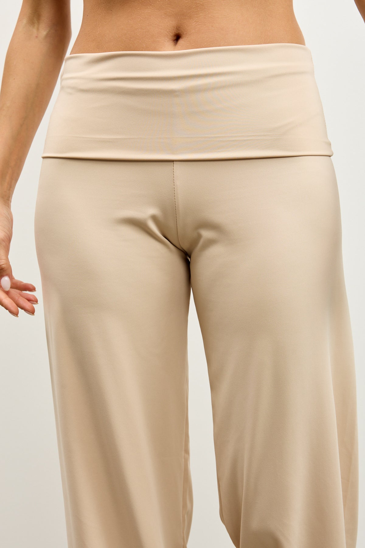 טייץ ברנדי בז