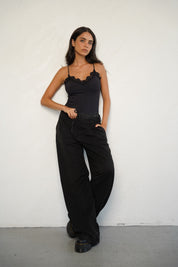 מכנס לומינה מחויט בוקסר שחור