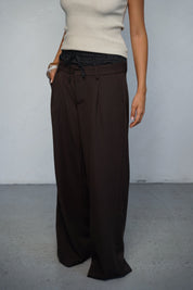 מכנס לומינה מחויט בוקסר חום