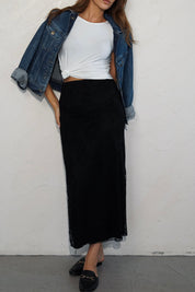 חצאית מקסי תחרה שחורה