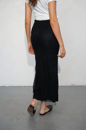 חצאית מקסי תחרה שחורה