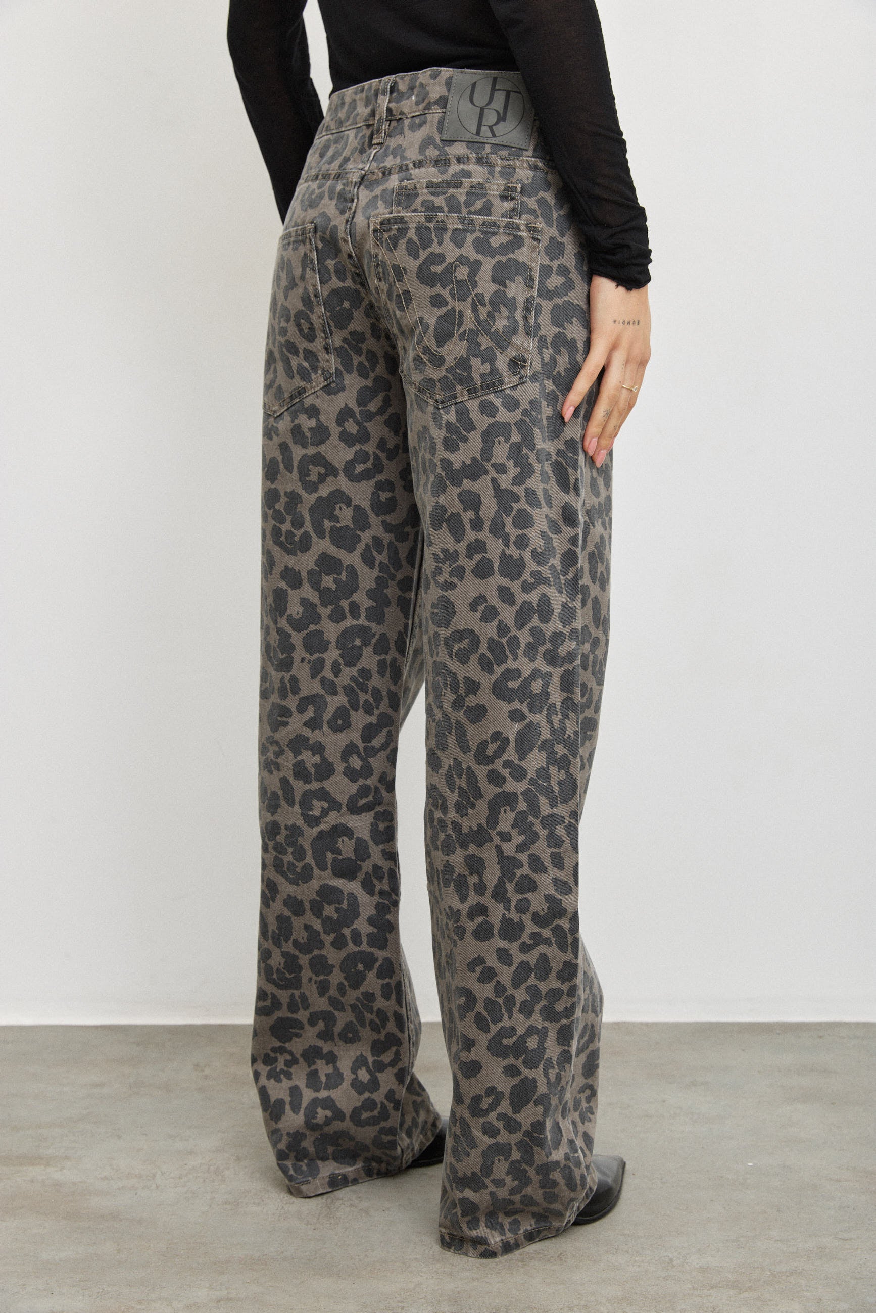 UTR ג׳ינס Latite Grey Bengal