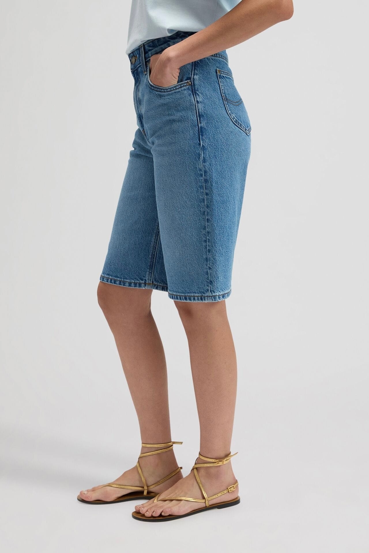 ג'ינס LEE JORT RELAXED TINTED BLUE