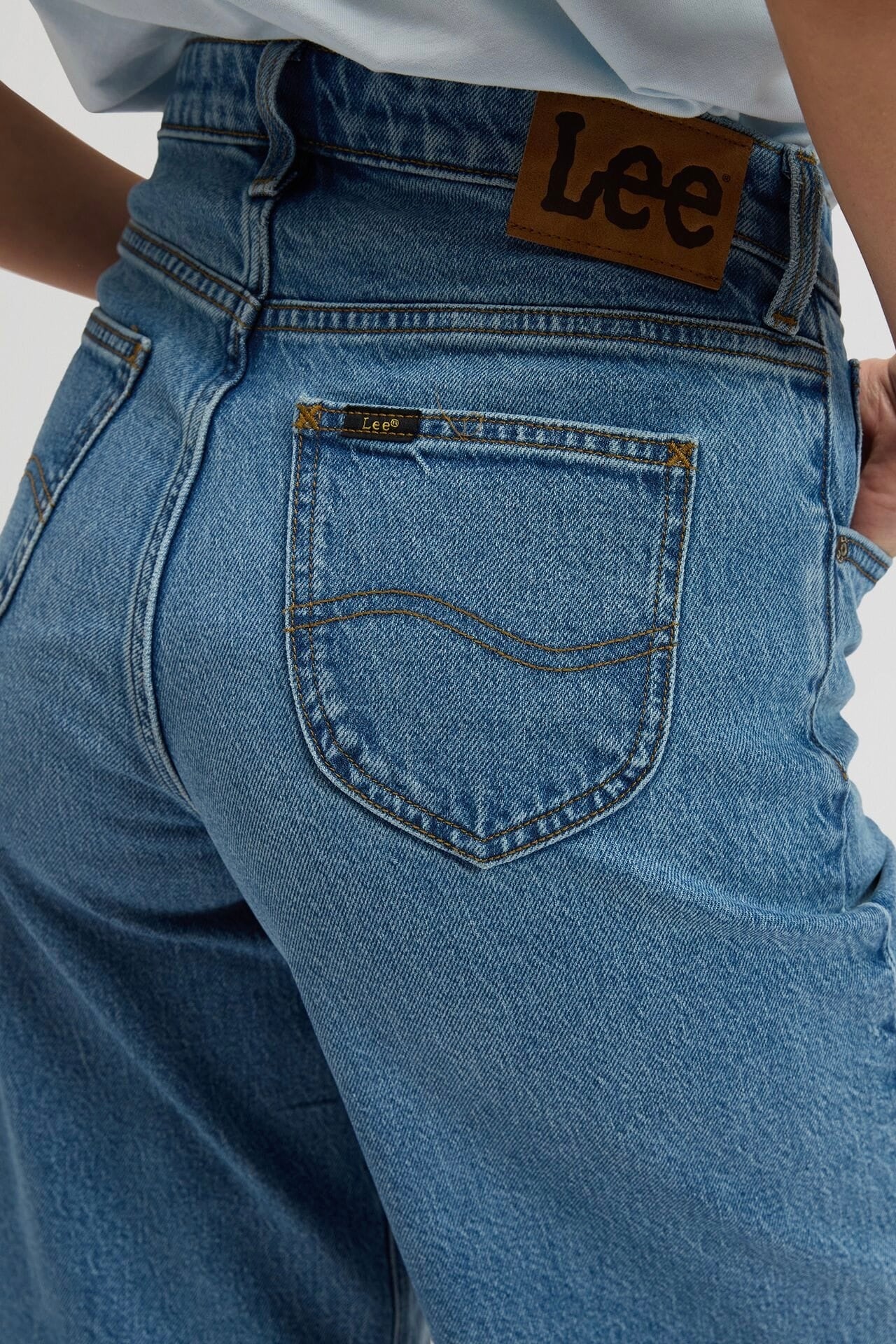 ג'ינס LEE JORT RELAXED TINTED BLUE