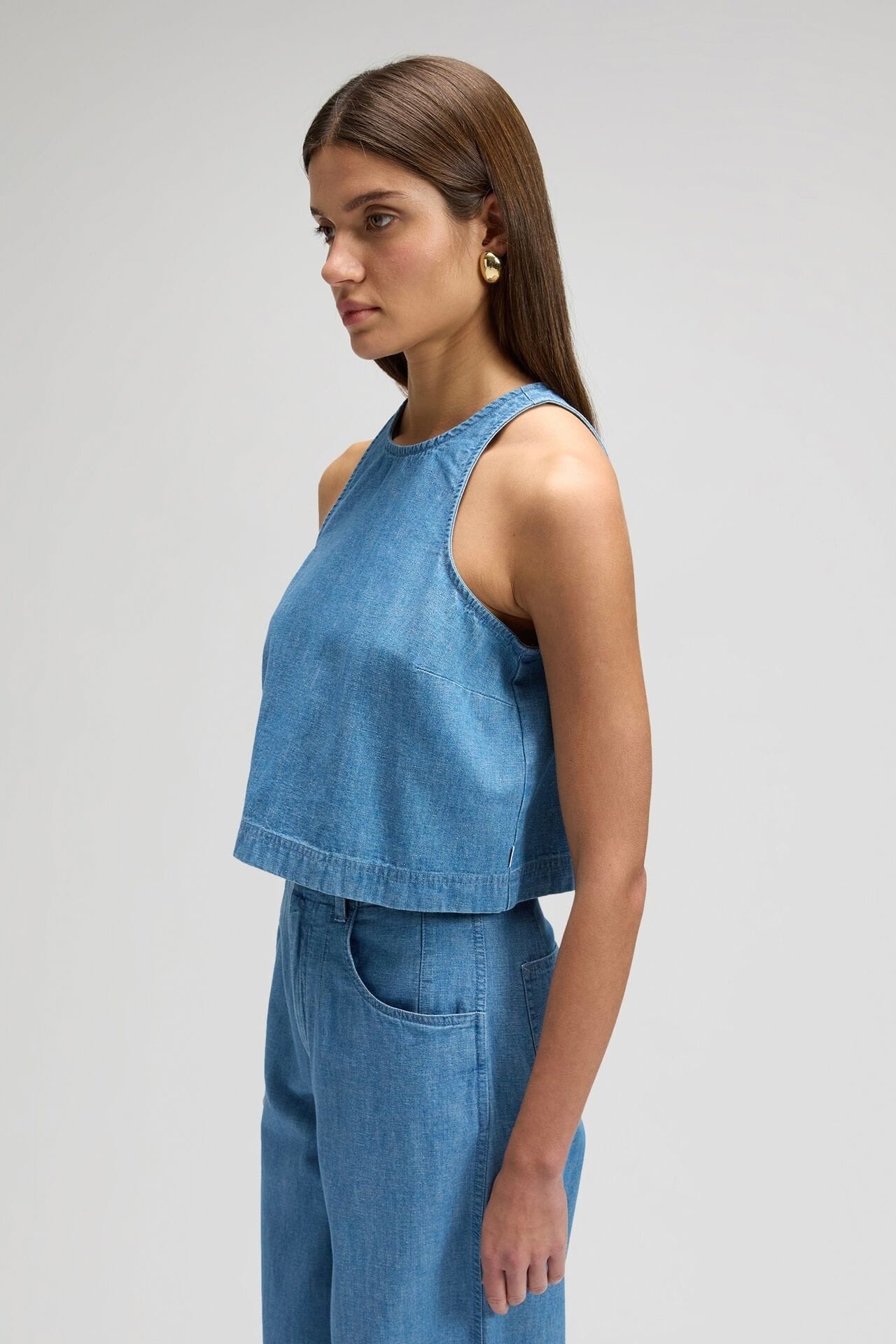 LEE ג'ינס BOXY SLEEVELESS TOP
