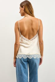 גופיית סאטן בשילוב תחרה שמנת