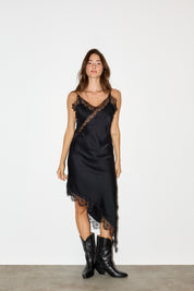 שמלת סאטן תחרה אסימטרית שחורה