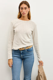 חולצת בייסיק ניקי בלה בז